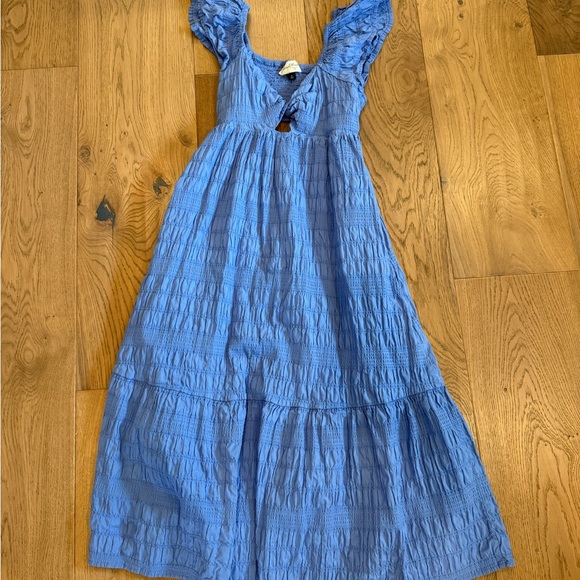 Dress Collection - Picture 4 of 6